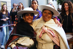 Laura Peralta y Balvina Ramos